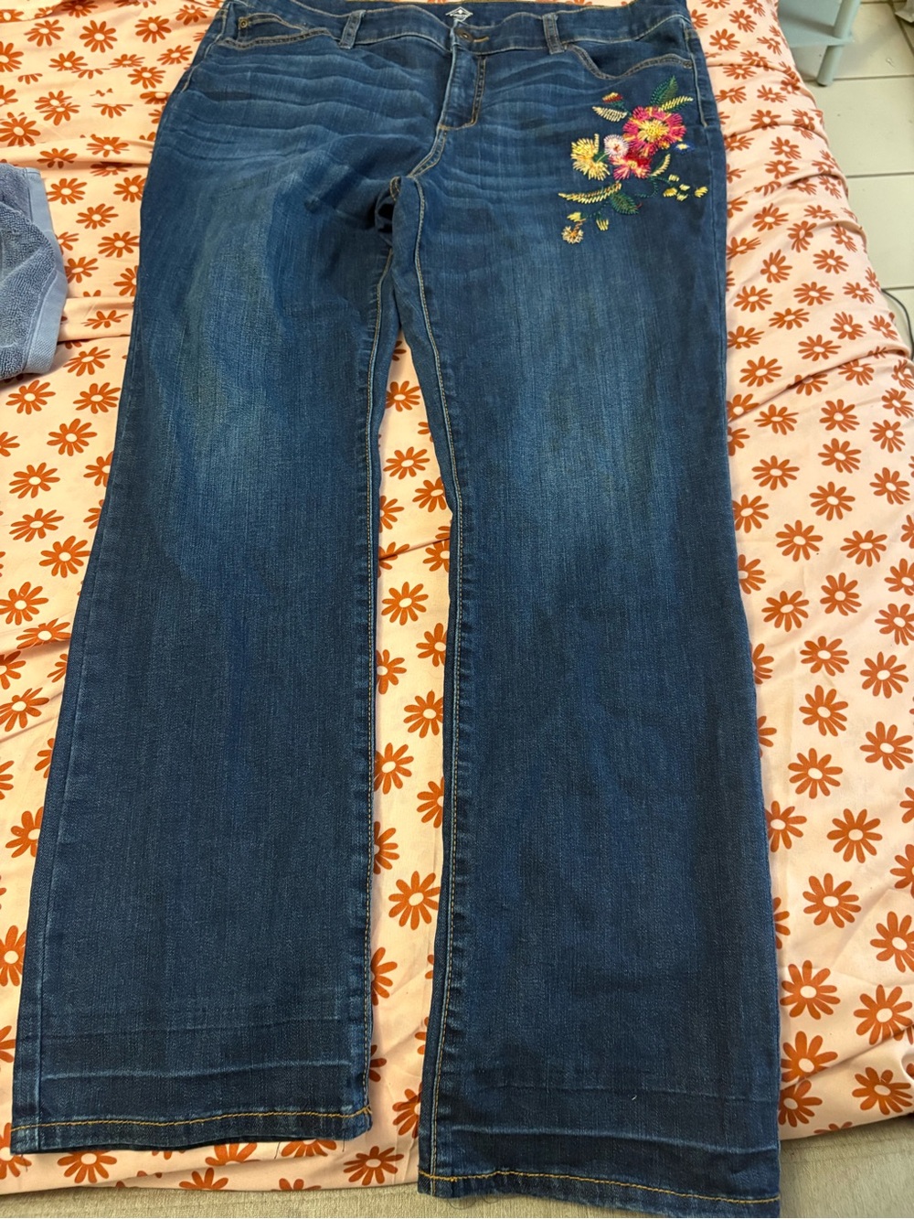 Bundle 3 for $25. St. John's Bay Dark Blue Jeans with Floral Embroided. Size M.